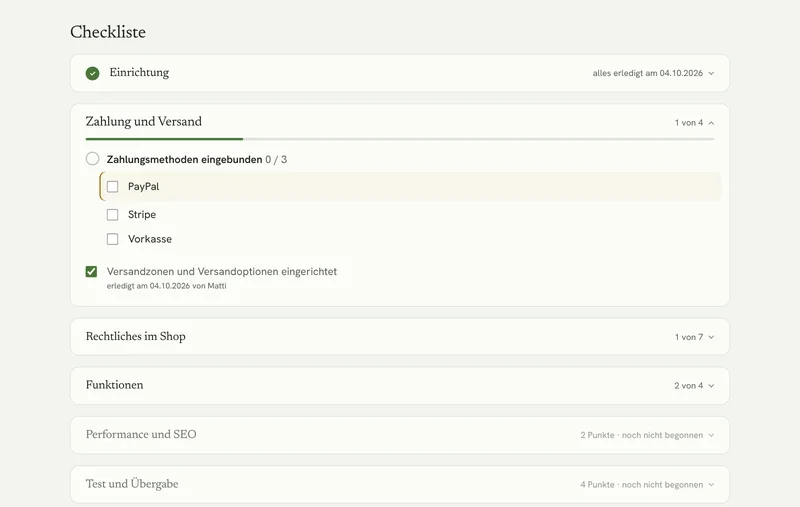Projekt-Checkliste im Partnerbereich: Einrichtung, Zahlung und Versand mit abgehakten Punkten und Datum